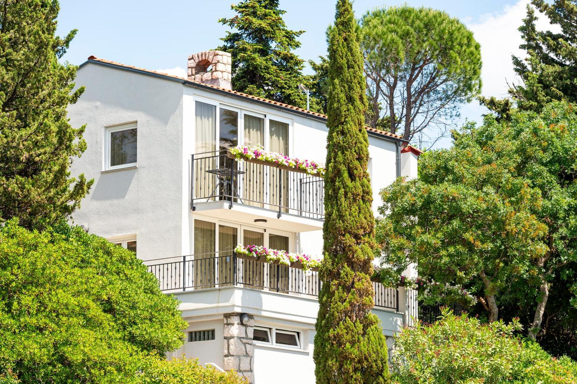 Mitan Accommodation Novi Vinodolski Exterior photo